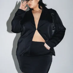 Eileen Set Black Curve