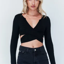 Princess Polly Pheonix Top Black