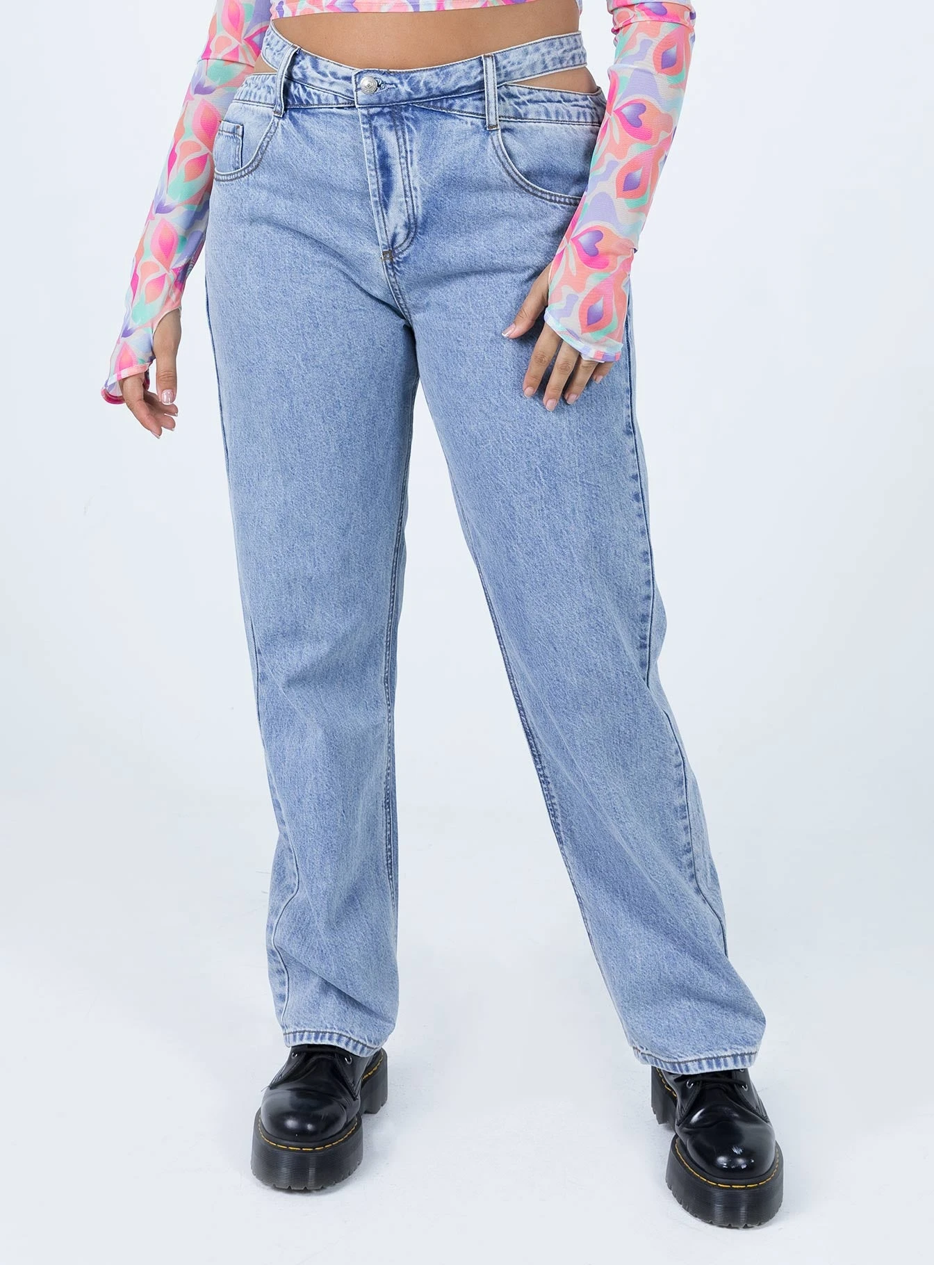 Princess Polly Mollie Asymmetric Denim Jeans 4 Princess Polly Mollie Asymmetric Denim Jeans - Image 2