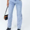 Princess Polly Stunner Low Rise Light Wash Jeans Denim -Cheap Clothifyx Store 1 modelinfo lola us4 97f67c95 b981 4f3e 960a 432abf1809df
