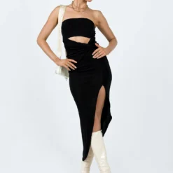 Princess Polly Zeta Midi Dress Black 9 Princess Polly Zeta Midi Dress Black -Cheap Clothifyx Store 1 modelinfo milli us2 437f2ab7 0f53 4850 9860 8a6a0fac165e