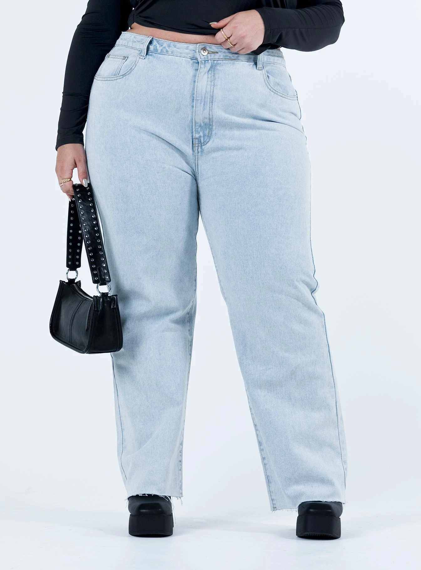 Queenstown Straight Leg Jeans Light Wash Denim Curve 4 Queenstown Straight Leg Jeans Light Wash Denim Curve - Image 2