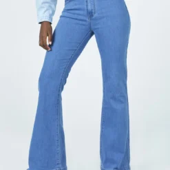 Princess Polly Highline Flare Jeans 8 Princess Polly Highline Flare Jeans -Cheap Clothifyx Store 1 8a9d7356 53a0 4912 a86c de9dcc07133e