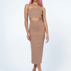 Princess Polly Archy Midi Dress Beige 8 Princess Polly Archy Midi Dress Beige -Cheap Clothifyx Store 2 modelinfo Jayechelle us4 6d392f74 0ca3 496a af4d 8b6b12e82ceb