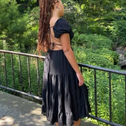 Princess Polly Danny Midi Dress Black -Cheap Clothifyx Store 2 modelinfo robyn us8 31eedfb6 7b88 4048 910a 382550c073d6