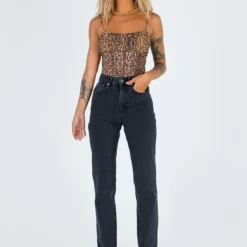 The Ragged Priest Ragged Priest Butt Cut Jean -Cheap Clothifyx Store 2 3d9962f8 991e 47f5 b109 857b6c246a4e