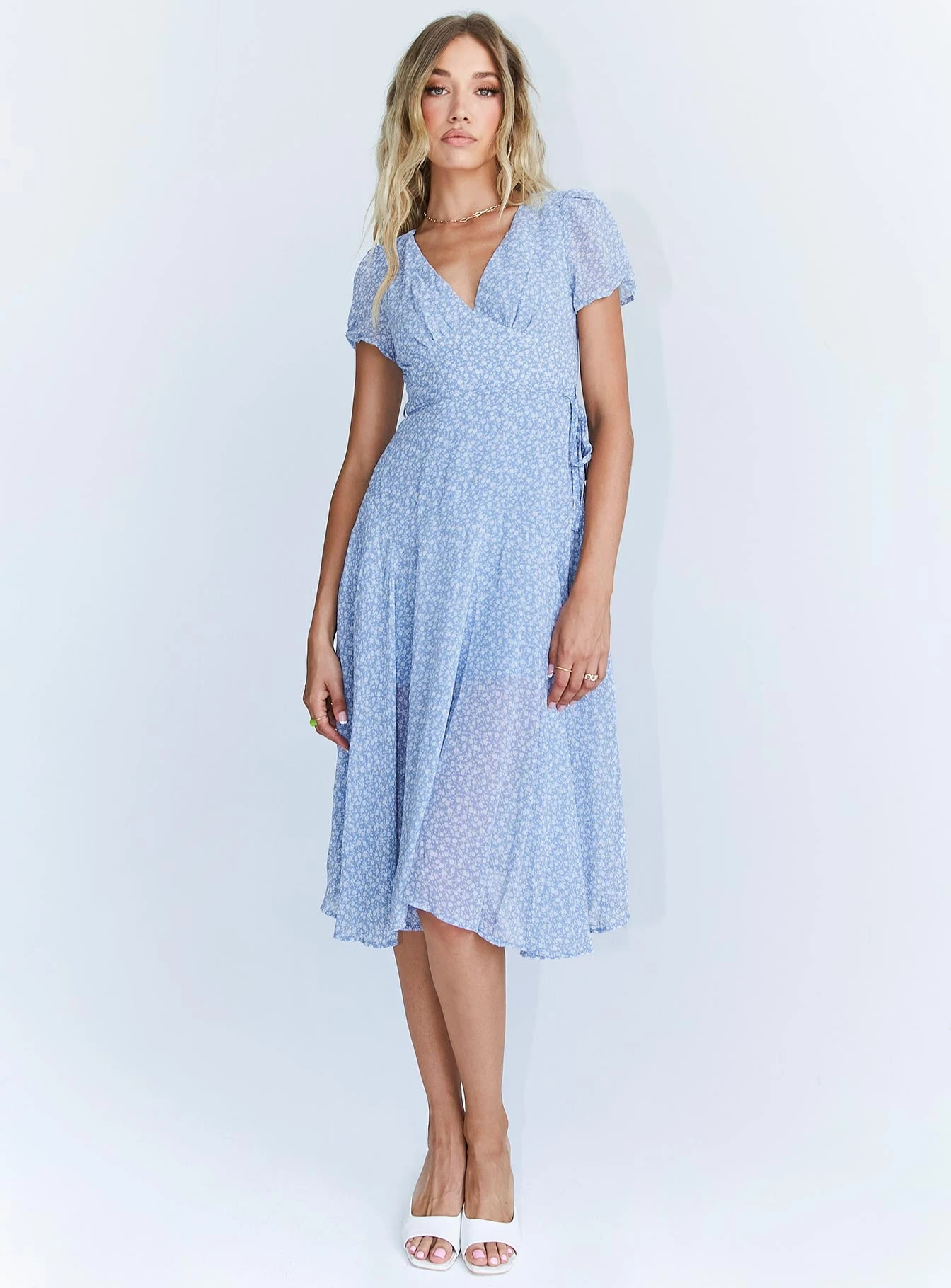 Princess Polly Felleni Midi Dress Blue Floral 4 Princess Polly Felleni Midi Dress Blue Floral - Image 2