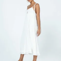 Princess Polly Empress Of Love Maxi Dress White 12 Princess Polly Empress Of Love Maxi Dress White -Cheap Clothifyx Store 3 modelinfo Alexis us2 8fe44456 cff2 402a bd2d 333f313ad4e1
