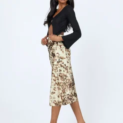 Dustin Maxi Skirt Multi -Cheap Clothifyx Store 3 modelinfo Tori us2 5a3d7400 506d 4a90 9725 88488aec3b45