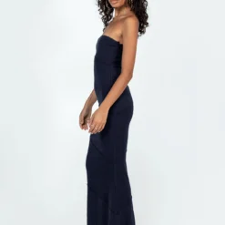 Princess Polly Oscar Midi Dress Navy 10 Princess Polly Oscar Midi Dress Navy -Cheap Clothifyx Store 3 modelinfo ariel us4 57f3eb80 0fa2 4f22 b3b5 066c478456ed