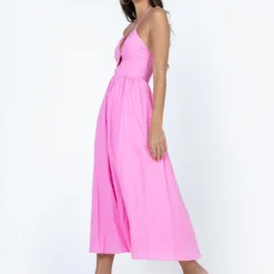 Princess Polly Nardin Midi Dress Pink -Cheap Clothifyx Store 3 modelinfo cindy us2 9ccc1b1f 20ed 49a6 9359 c4ff7cb8575c