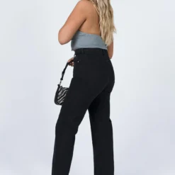 Princess Polly Lana Highrise Straight Leg Jeans Black -Cheap Clothifyx Store 3 modelinfo jasmin us8 1205b07c 738d 4922 bdfa c0ef85f28d08