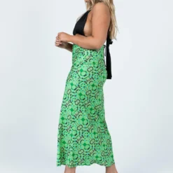 Princess Polly Kutcher Bias Cut Midi Skirt Green -Cheap Clothifyx Store 3 modelinfo jasmin us8 c833c565 7491 4ecc a7b8 d3dfa752154c