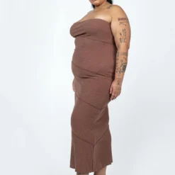 Oscar Midi Dress Brown Curve 11 Oscar Midi Dress Brown Curve -Cheap Clothifyx Store 3 modelinfo lovisa us18 9e5718be a5d4 4f76 bcc1 1db4e4a45462