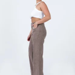 Princess Polly Maeve Denim Loose Fit Jeans Brown -Cheap Clothifyx Store 3 modelinfo mikayla us6 2