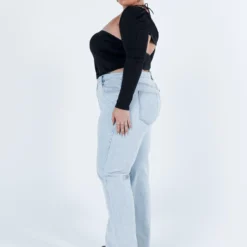 Queenstown Straight Leg Jeans Light Wash Denim Curve 11 Queenstown Straight Leg Jeans Light Wash Denim Curve -Cheap Clothifyx Store 3 modelinfo riley us14 060e6aa9 8c8f 4b95 9153 4d664aa4c83c