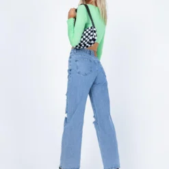 Princess Polly Brenna Knee Rip Denim Jeans -Cheap Clothifyx Store 4 modelinfo Ira us2 98cd7c23 b2cd 4ed5 b9c5 a767630ae84c