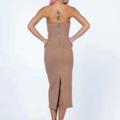 Princess Polly Archy Midi Dress Beige 9 Princess Polly Archy Midi Dress Beige -Cheap Clothifyx Store 4 modelinfo Jayechelle us4 a8dfd2b5 7d07 4475 952f 09d7cd3b6af1