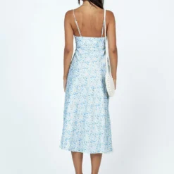 Princess Polly Amara Midi Dress Blue Multi -Cheap Clothifyx Store 4 modelinfo Vivien us4 76576fa2 7b21 4159 ac15 f46b7d953611
