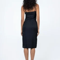 Princess Polly Noda Midi Dress Solid Black 9 Princess Polly Noda Midi Dress Solid Black -Cheap Clothifyx Store 4 modelinfo ariel us2 77748fca a504 4bc4 baaa f9ecc05715ff