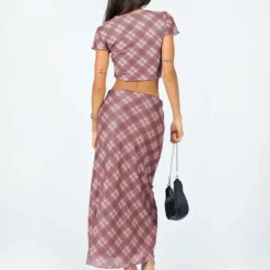 Motel Lassie Midi Skirt Pink Blurred Check 11 Motel Lassie Midi Skirt Pink Blurred Check -Cheap Clothifyx Store 4 modelinfo camelia us2 268741b4 9385 4daf 8d3c 4e8685f72351