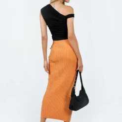 Princess Polly Regent Low Rise Maxi Skirt Orange -Cheap Clothifyx Store 4 modelinfo elly us2 14910cad 9283 4d69 822d 0ff4b38a3f34