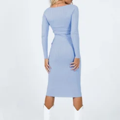 Princess Polly Carlia Midi Dress Blue -Cheap Clothifyx Store 4 modelinfo emma us2 7092617c 1d1f 4f08 bd8f bb89ec781c1d