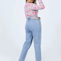 Princess Polly Mollie Asymmetric Denim Jeans 11 Princess Polly Mollie Asymmetric Denim Jeans -Cheap Clothifyx Store 4 modelinfo jasmine us8 7fc0bb66 e542 49d5 a292 3a6ff02d7b55