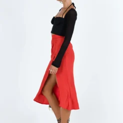 Princess Polly Mabel Midi Skirt Red 11 Princess Polly Mabel Midi Skirt Red -Cheap Clothifyx Store 4 modelinfo kauri us2 6f00c9a6 c865 42b0 a538 e52ac9ecafed