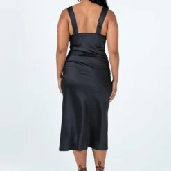 Bel Air Midi Dress Black -Cheap Clothifyx Store 4 modelinfo rheanna us6 f5b175d9 ca7f 4722 b1a5 2b87dbf2dd2a