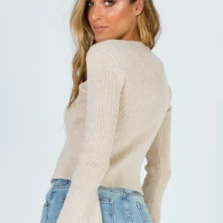 Princess Polly Bella Vu Cropped Cardigan Beige -Cheap Clothifyx Store 4 161ea6dc 2622 4bfb 8d52 9ccbeacd12ef