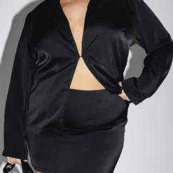 Eileen Set Black Curve -Cheap Clothifyx Store 5 modelinfo lovisa us18 8d4aa6e1 cd6d 44de a1bb ebc2d189de90