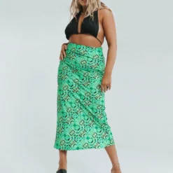 Princess Polly Kutcher Bias Cut Midi Skirt Green -Cheap Clothifyx Store Kutcher Bias Cut Midi Skirt Green 2